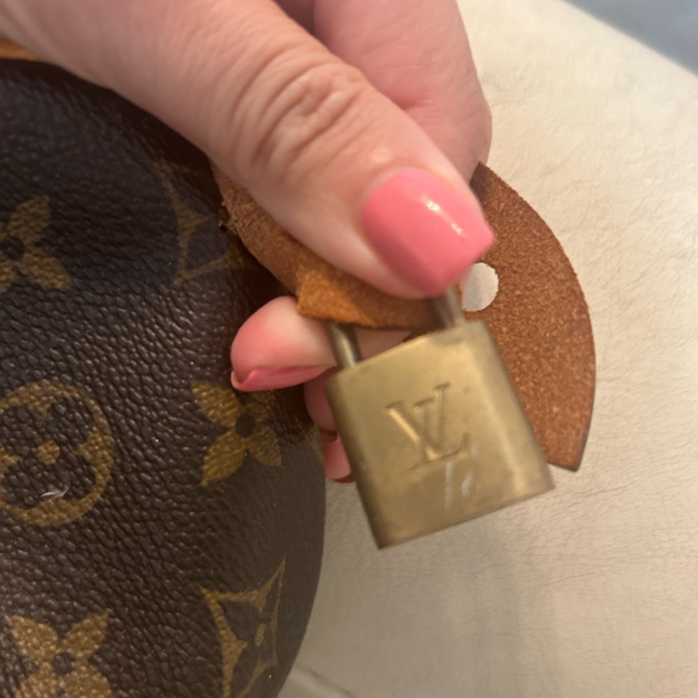 Authentic LOUIS VUITTON speedy 35 - Picture 12 of 13